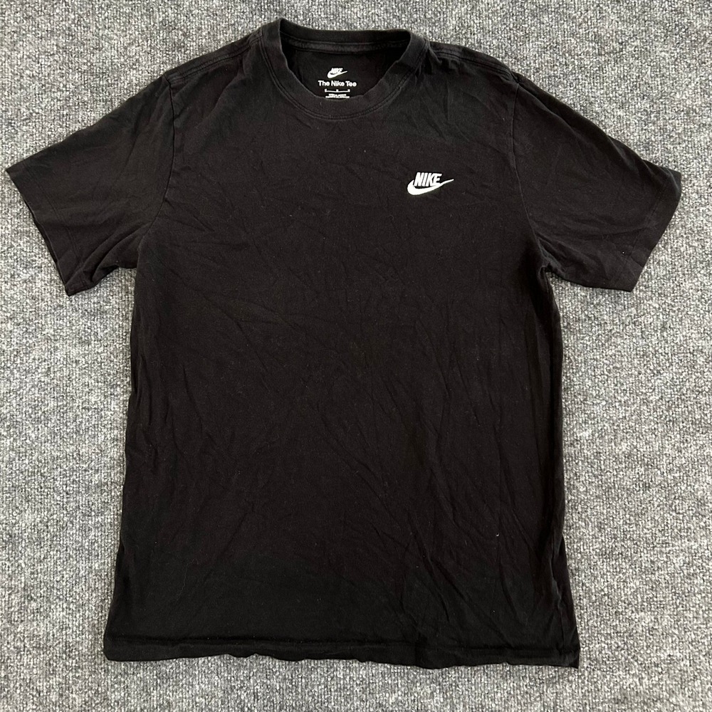 Nike T-Shirt Mens Size M Black Short Sleeve Swoosh Logo Athletic Casual Tee